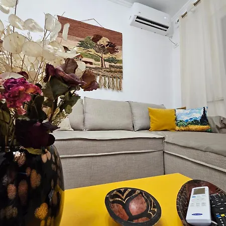 House Of Tourists Apartment